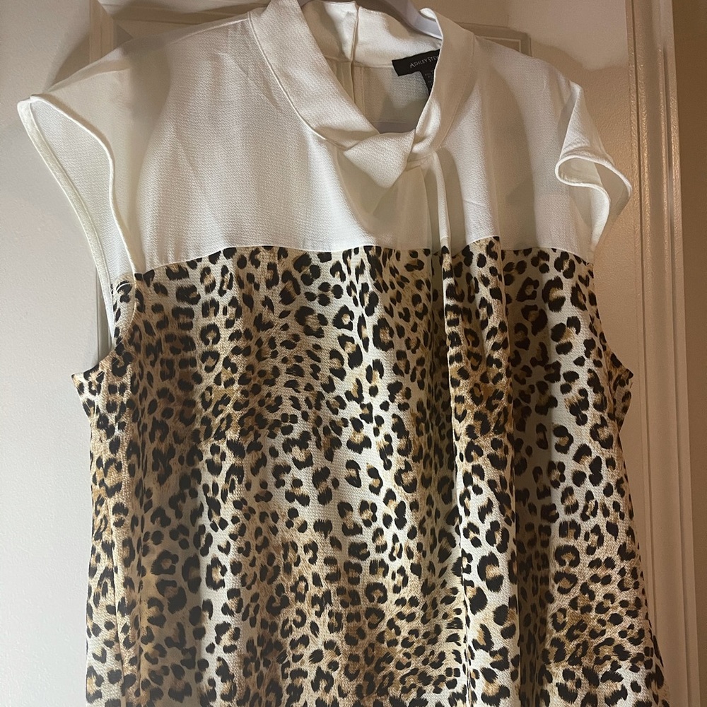 Women’s blouse